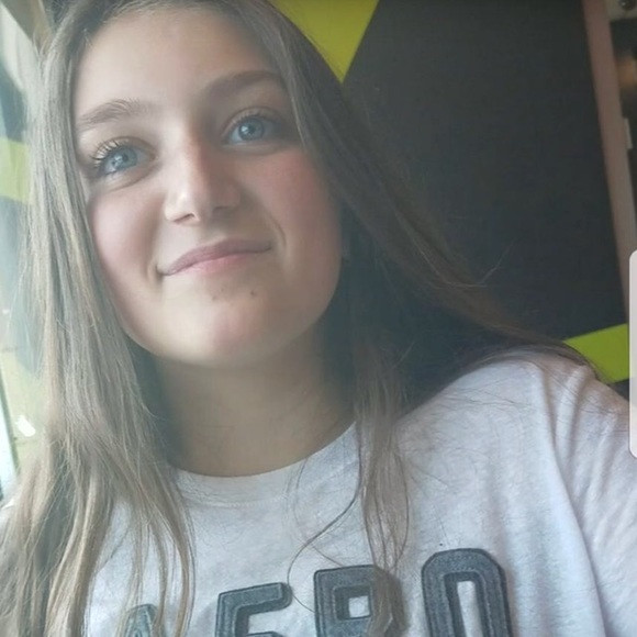 Meet your Posher, Abby - Picture 1 of 1